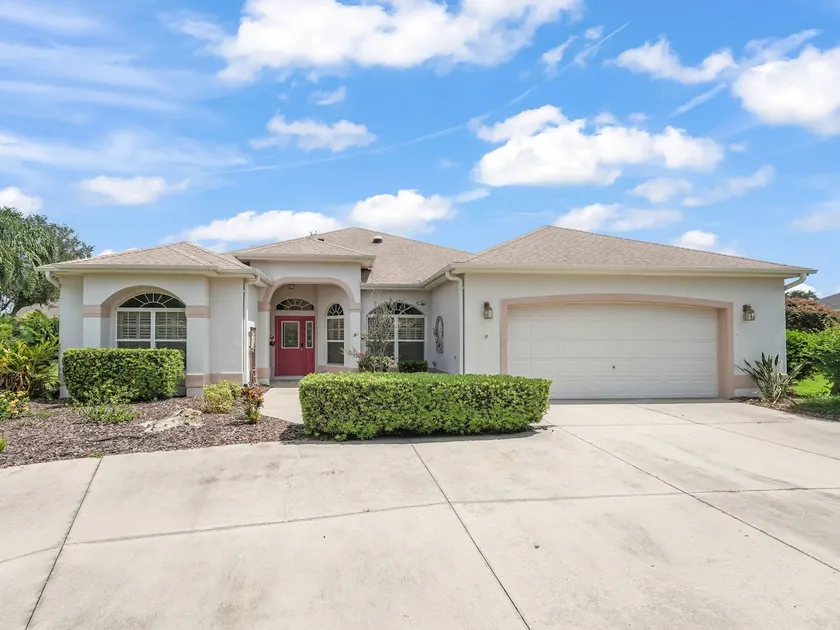 Large 3/2 Home in TV - Image 1