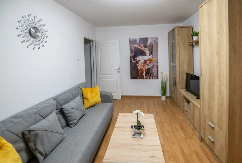 Sunrise Apartment - Image 1