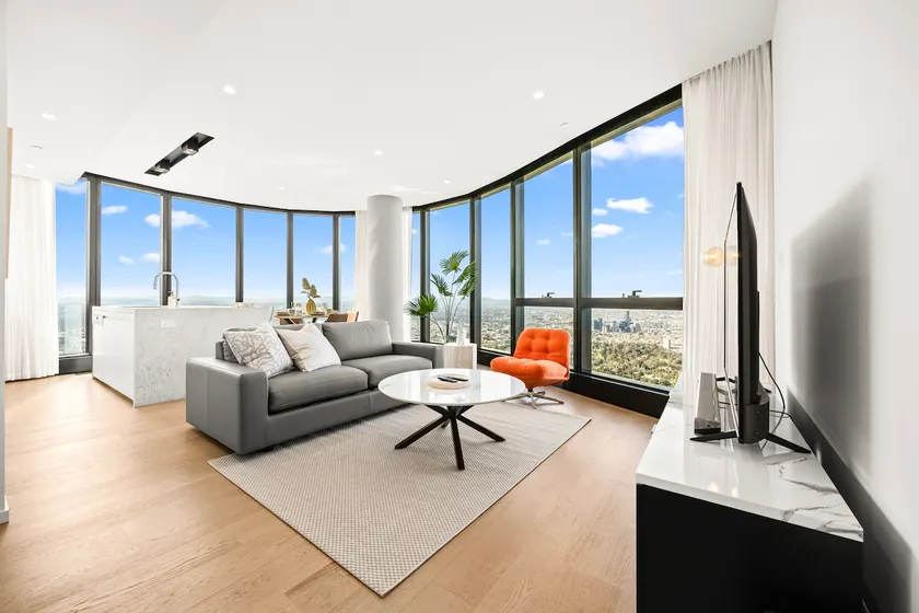 Your Private Sky Retreat | 3BR + 2 Parkings - Image 1