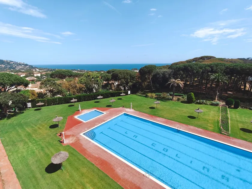 Calella SeaView 2BR Apt | Pool • Terrace • Tennis - Image 1