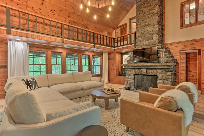 Delaware River Cabin on 2 Acres with Fire Pit - Image 1