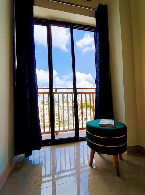 Clean modern 1BHK near Infocity, Patia - WiFi, AC - Image 1