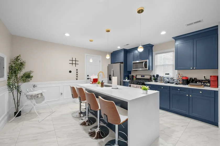 2-Story Loft | Jacuzzi, Grill, Arcade, EWR 10 min! - Image 1