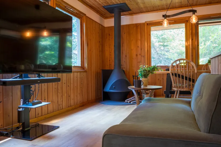 Deep in the woods / Pet-friendly / Private sauna / Wood stove / BBQ grill - Image 1