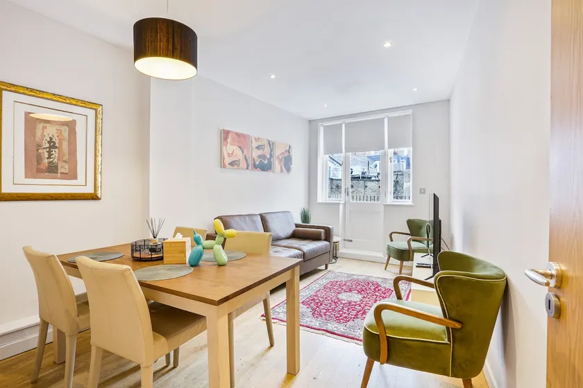 Spacious London stay - 3 Bedroom property - Image 1