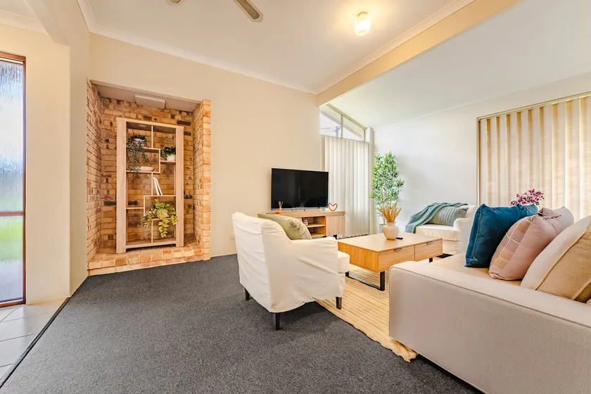 StayAU 4BR Family Retreat with Garden Near Perth - Image 1