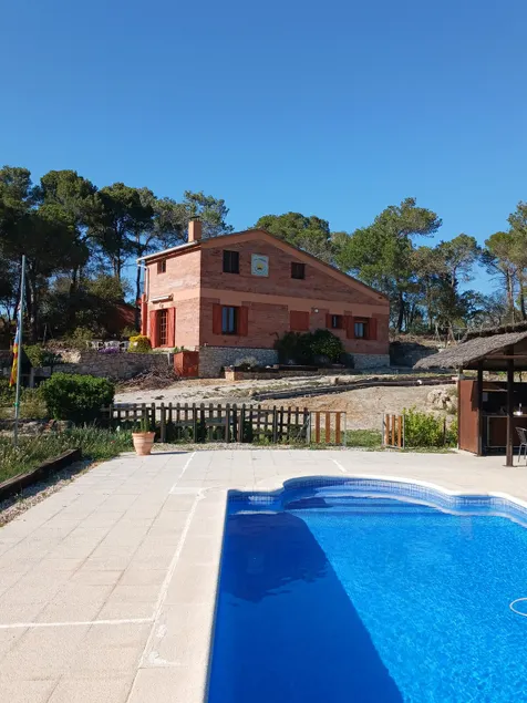 House with Pool in Penedès, 1 hour from Barcelona - Image 1