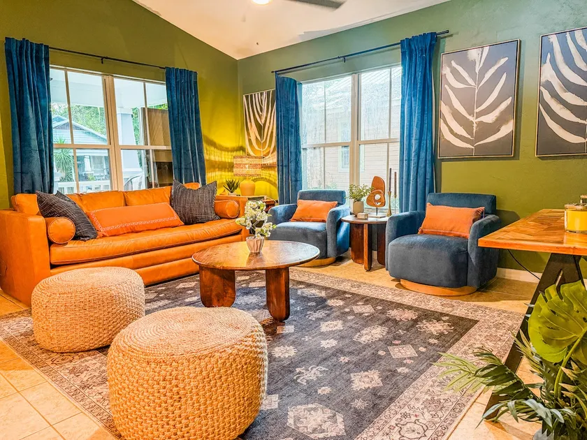 The Designer Boutique • 3BR/2BA by UF • Firepit - Image 1