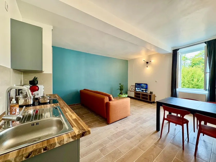 MIRA ZEN Apartment – Serenity & Comfort Thiers - Image 1