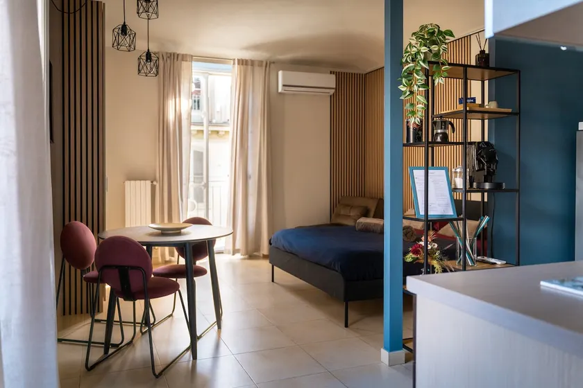(Turin Center) apt 1 bed + A/C Porta Nuova - Image 1