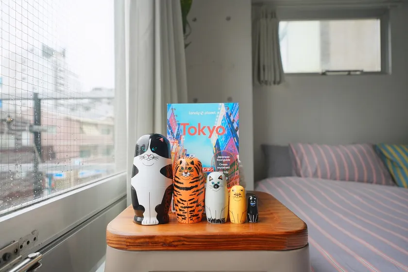 2 minutes by train to Shibuya | 2 single beds | Projector | High-speed WiFi | Cozy hideaway - Image 1