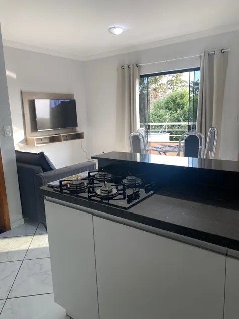 2 Bedroom 2 Bathroom Apartment with Air Conditioning - Image 1