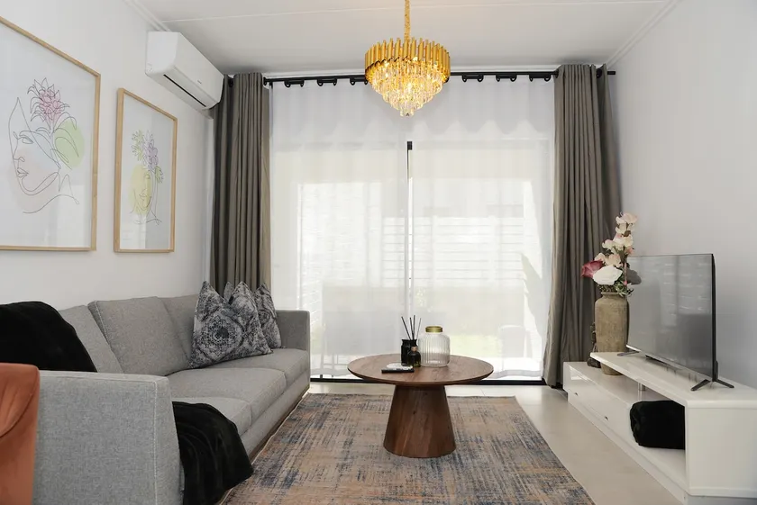 Ground Floor Apartment - AirCon High Speed WiFi - Image 1