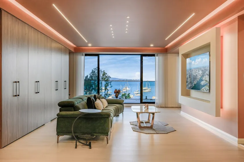Prime Ocean Villa Floor-Ceiling & Sunrise Terrace - Image 1