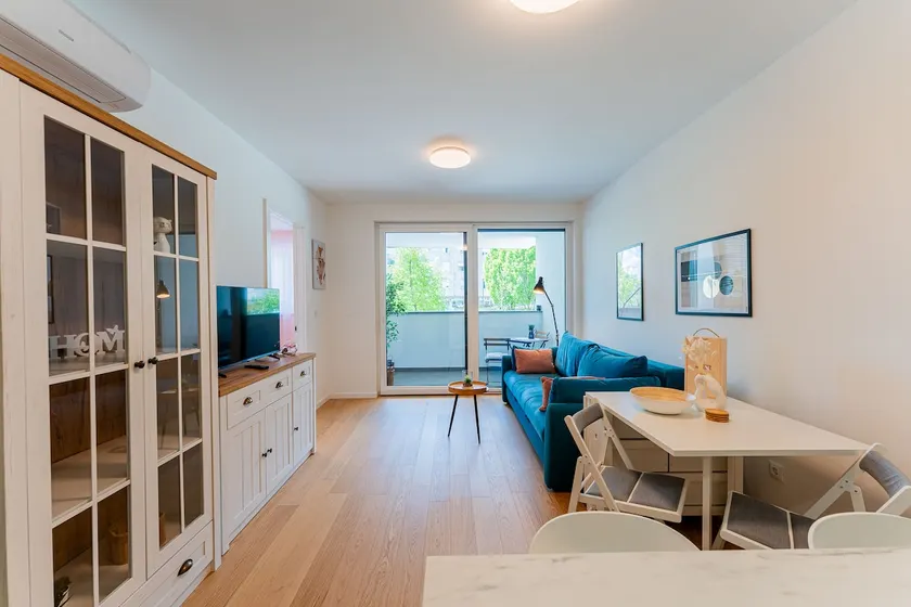 Flex SelfCheckIns 149 - Zagreb - Bedroom - Garage - Loggia - Image 1