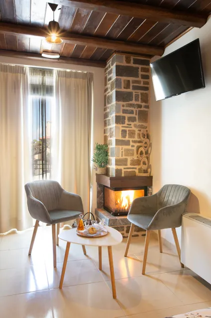 Spiliara-Apartments - Image 1