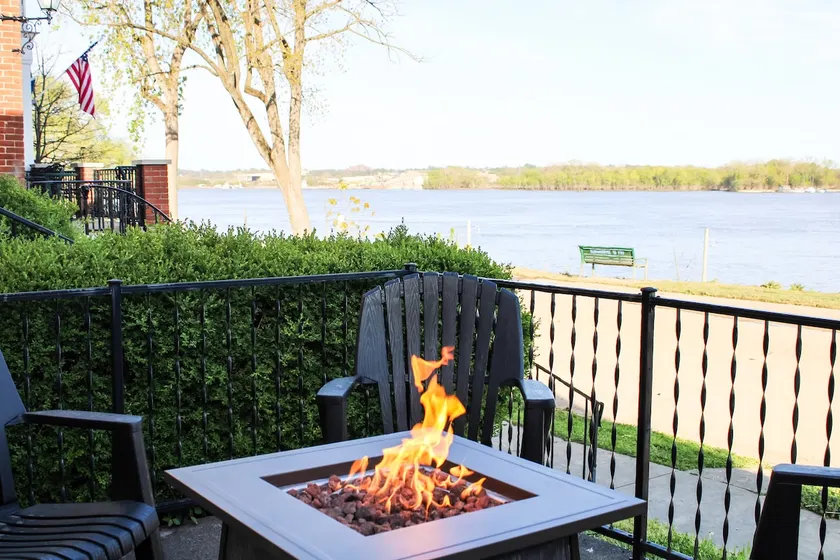 Ohio Riverfront Retreat w/Game Room, Walk to - Image 1