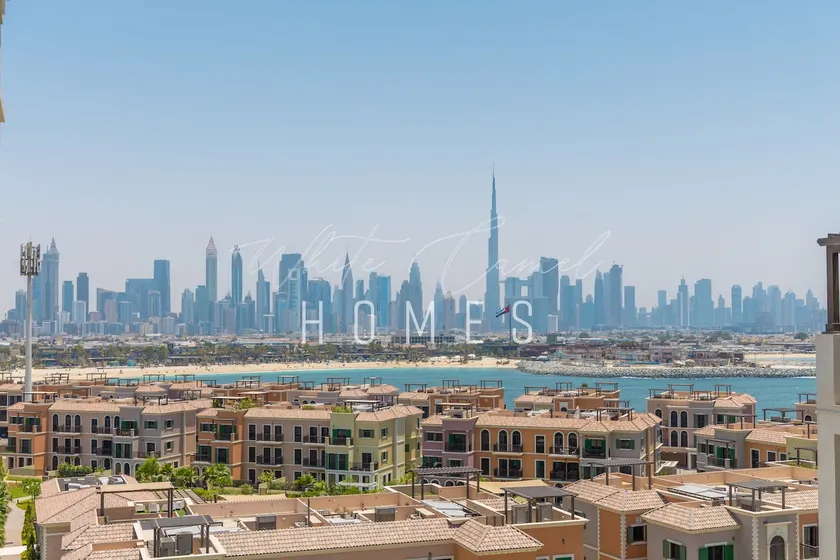 WOW Port de la Mer Skyline Blick Dubai - Image 1