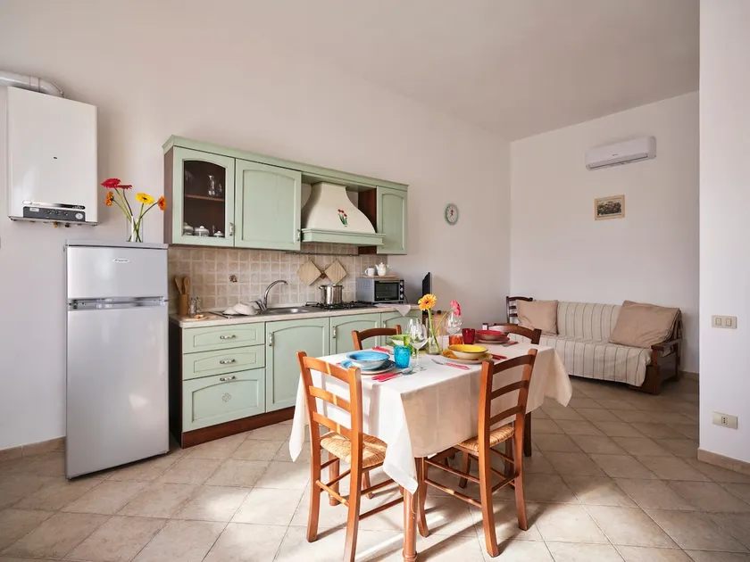 ”L'Uva” apartment with pool - Image 1