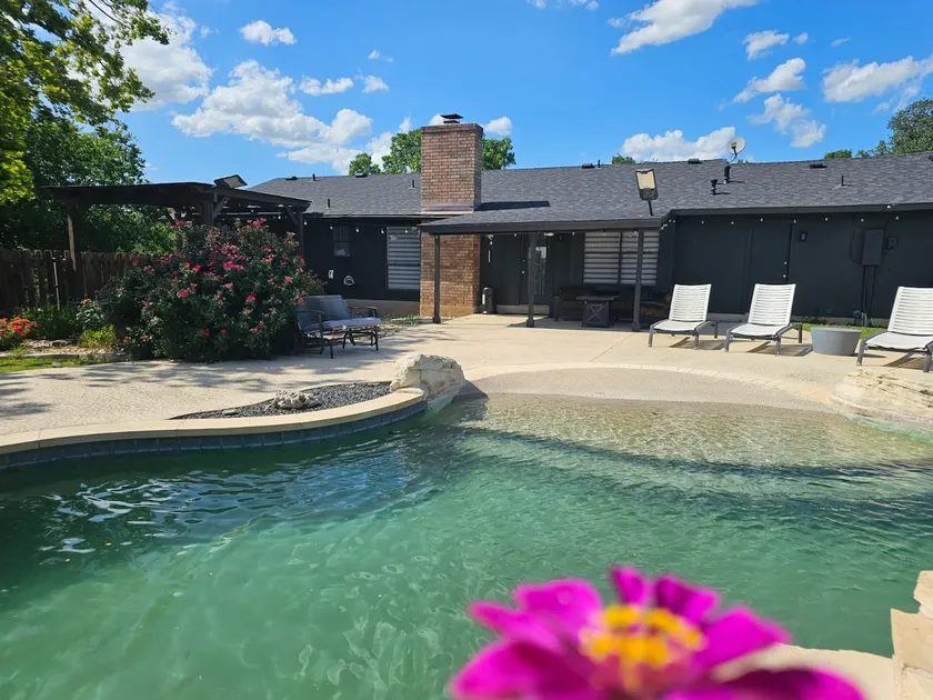 Heated Pool, Peace & Green Escape - Image 1