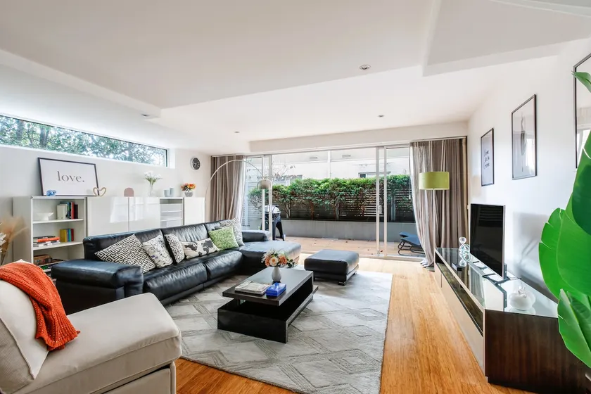 The Dandy - Relaxed Living near St Kilda Beach & CBD - Image 1