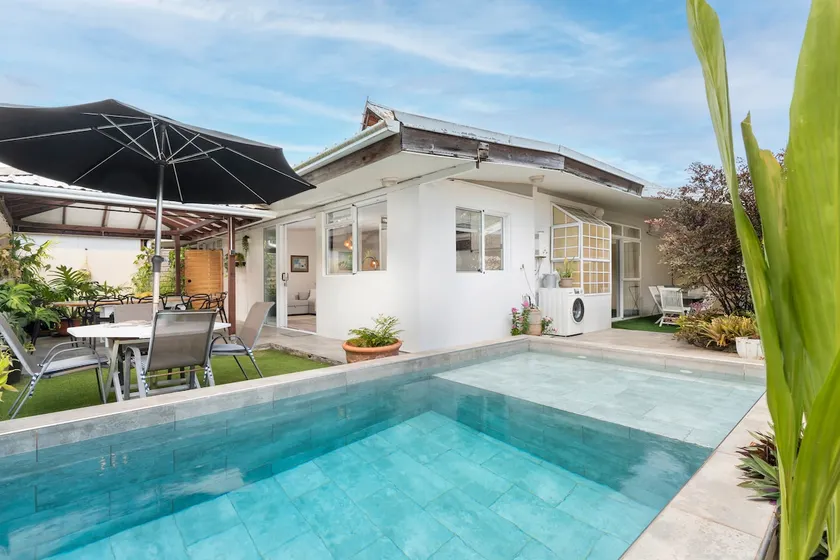 Modern Pool Guesthouse, 5 min to Beach – Punaauia - Image 1