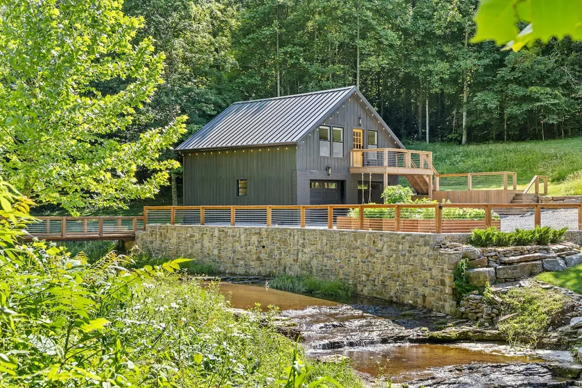 The Watercan Cottage - Image 1