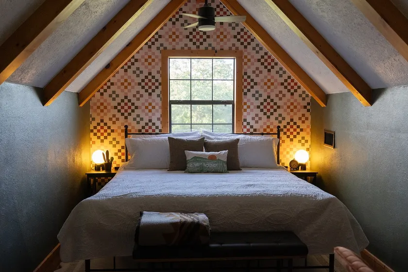 Modern Peaceful Log Cabin | King Beds | Near Lake - Image 1