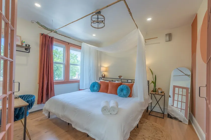 Zen Den|King Bed+Sleeps |Cherry Blossom 3 min walk - Image 1