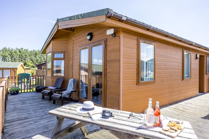Spacious lodge for 6 - nr Woolacombe - Image 1