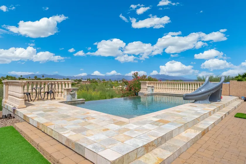 Tuscan Villa with Free Heated Infinity Pool & Spa - Image 1