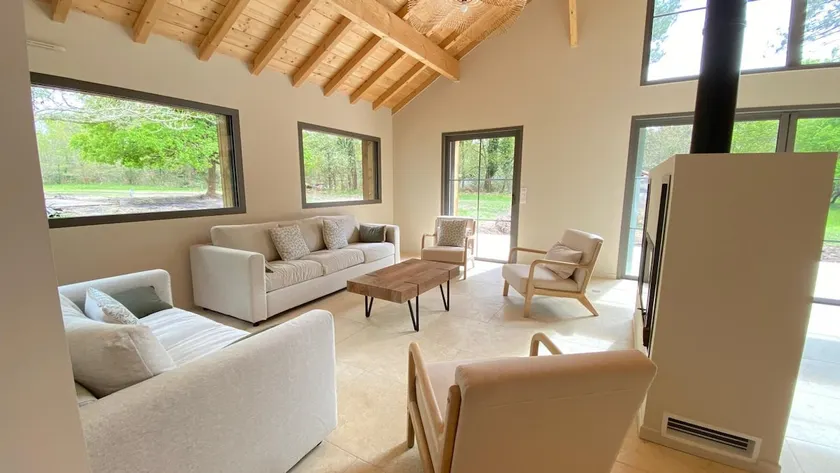 Villa Le Charles 4* swimming pool & petanque court - Image 1