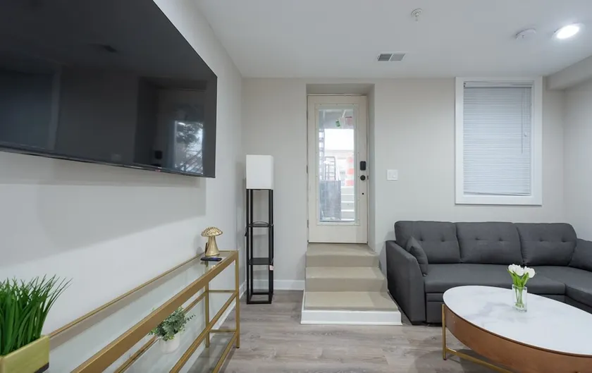 Cozy 1BR Apartment in DC walking to Metro station - Image 1