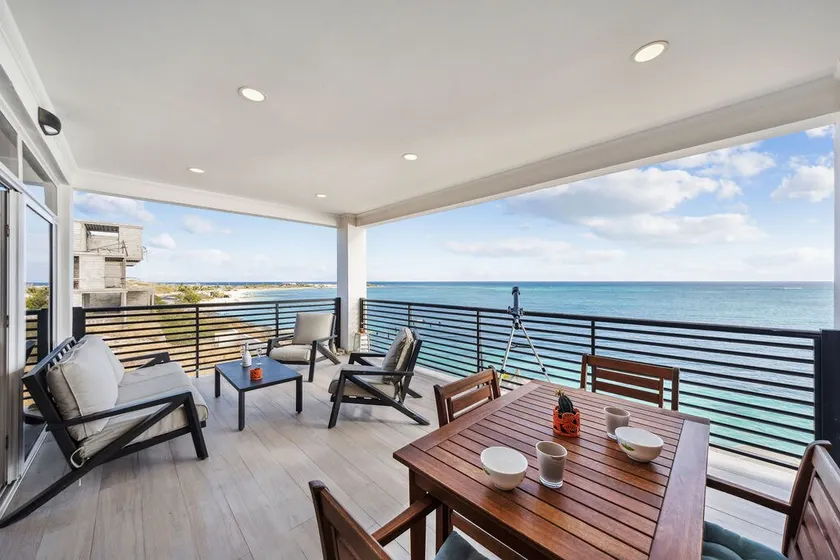 New 2BR Beachfront Condo|Walk>Rodgers & Baby Beach - Image 1