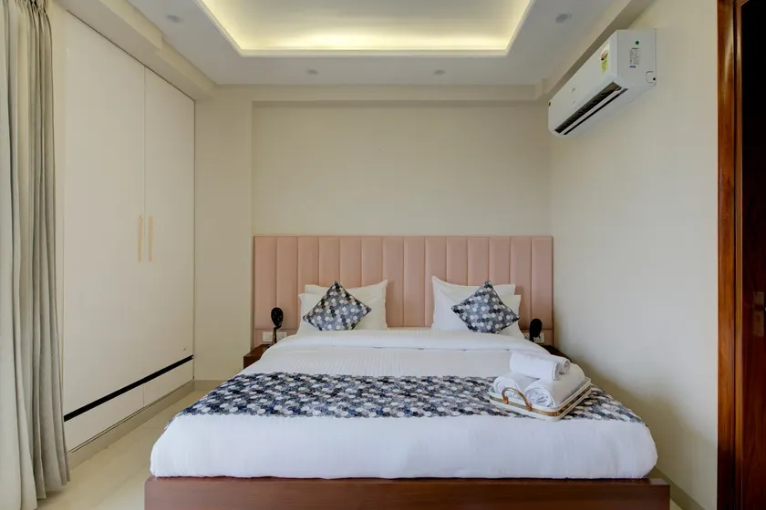 Exquisite 1 BHK Apartment With Private Balcony GGN - Image 1