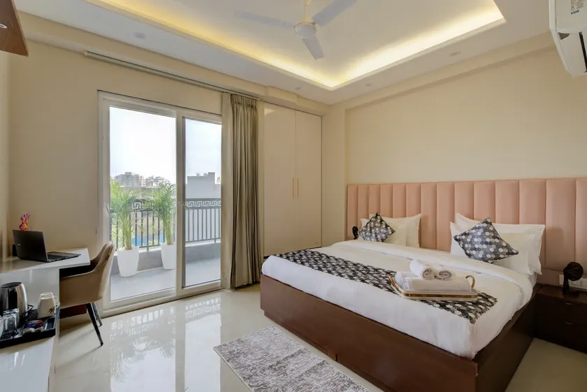 Premium 1 BHK Service Apartment NearSurajSchool 52 - Image 1