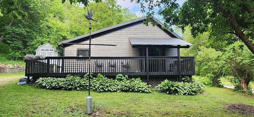 Cozy Cabin - Image 1