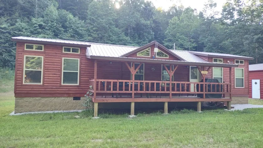 The Bear Cabin - Image 1