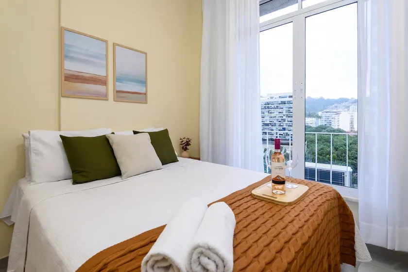 Apartment 400 meters from Praia do Flamengo and subway! - Image 1