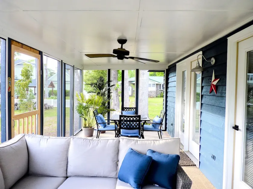 Coastal View in Sunset Beach - Image 1