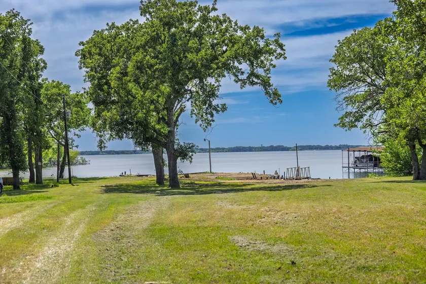 Lakefront Retreat on Tawakoni | Private Pier Kayak - Image 1