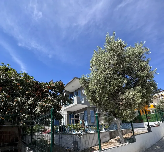 Vacation House with Terrace in Central Kuşadası - Image 1