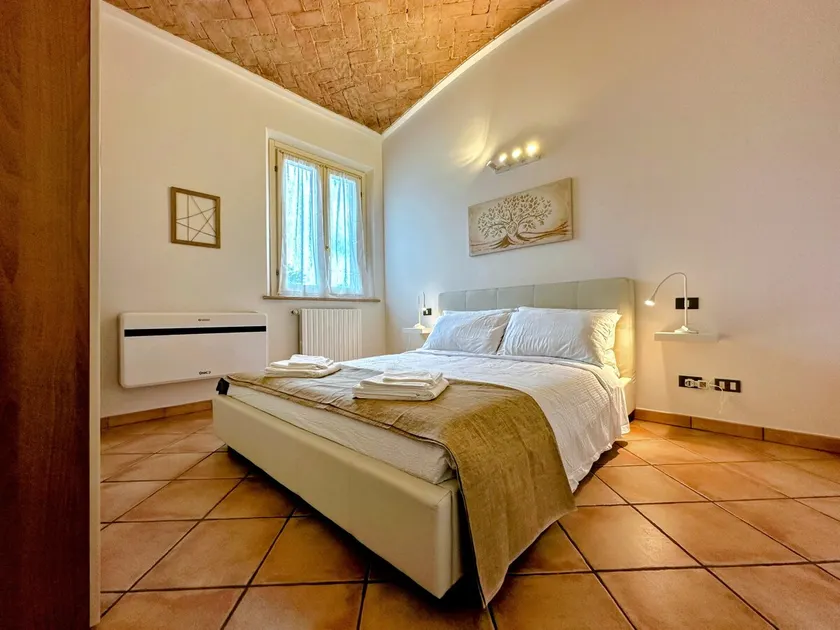 [Near Free Parking] Strepitoso Fresco - Image 1