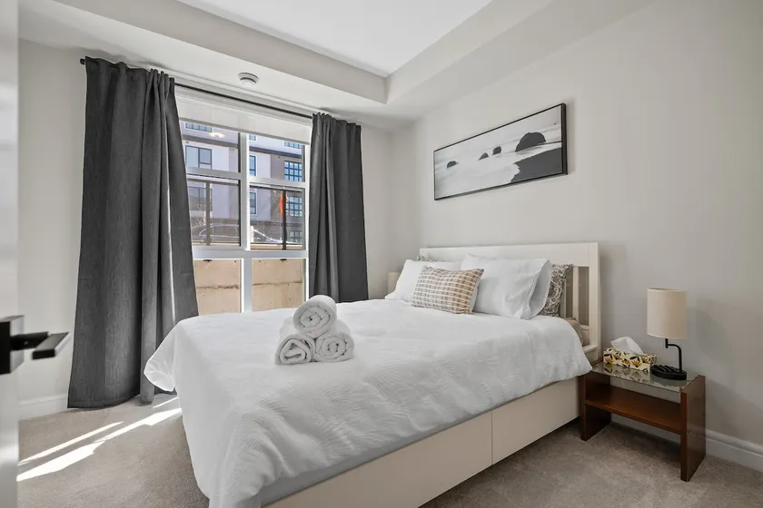 University District | 2 Bedroom Condo | Parking - Image 1