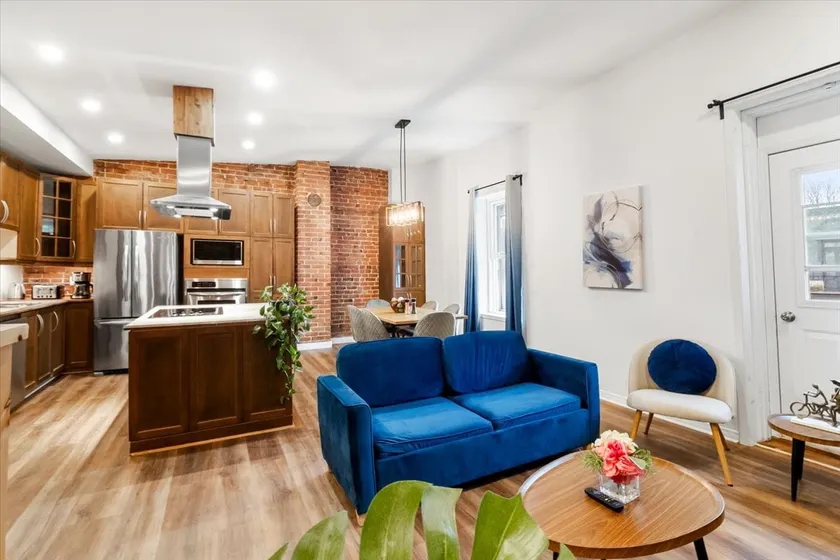 Downtown Gem | 2BR Renovated - Image 1