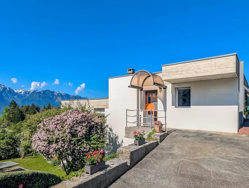 Terrace Apt., ideally located Chailly/Montreux - Image 1