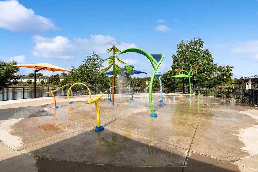 Near Carowinds ~ 4BR w/ Game Room & Splash Pad - Image 1