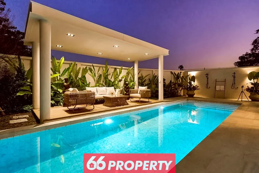【4BR・ 15 mins City・Pool Villa】Art-Luxury・Cozy Sala - Image 1