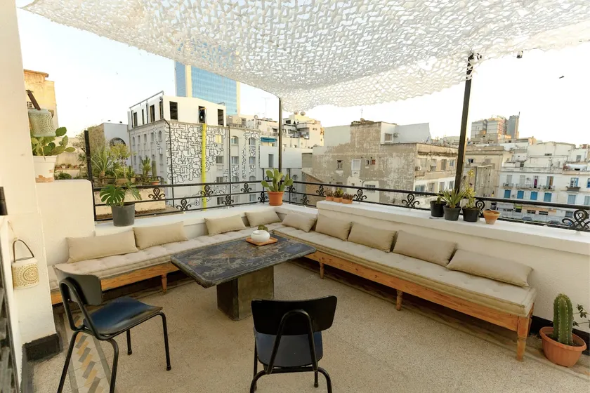 Spacious & Central + BBQ Terrace - Image 1