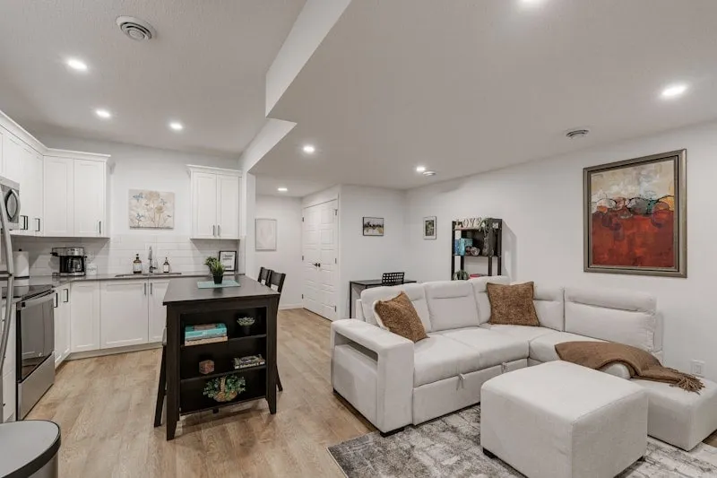 Modern 1 BR Basement Suite Retreat - Image 1